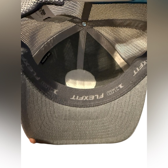 Travis Mathew Gray SnapBack BallCap - Picture 3 of 5